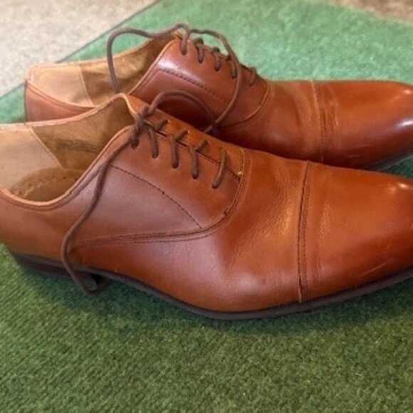 Florsheim Dress Shoes - Brown- Size 9 EEE - Picture 2 of 3